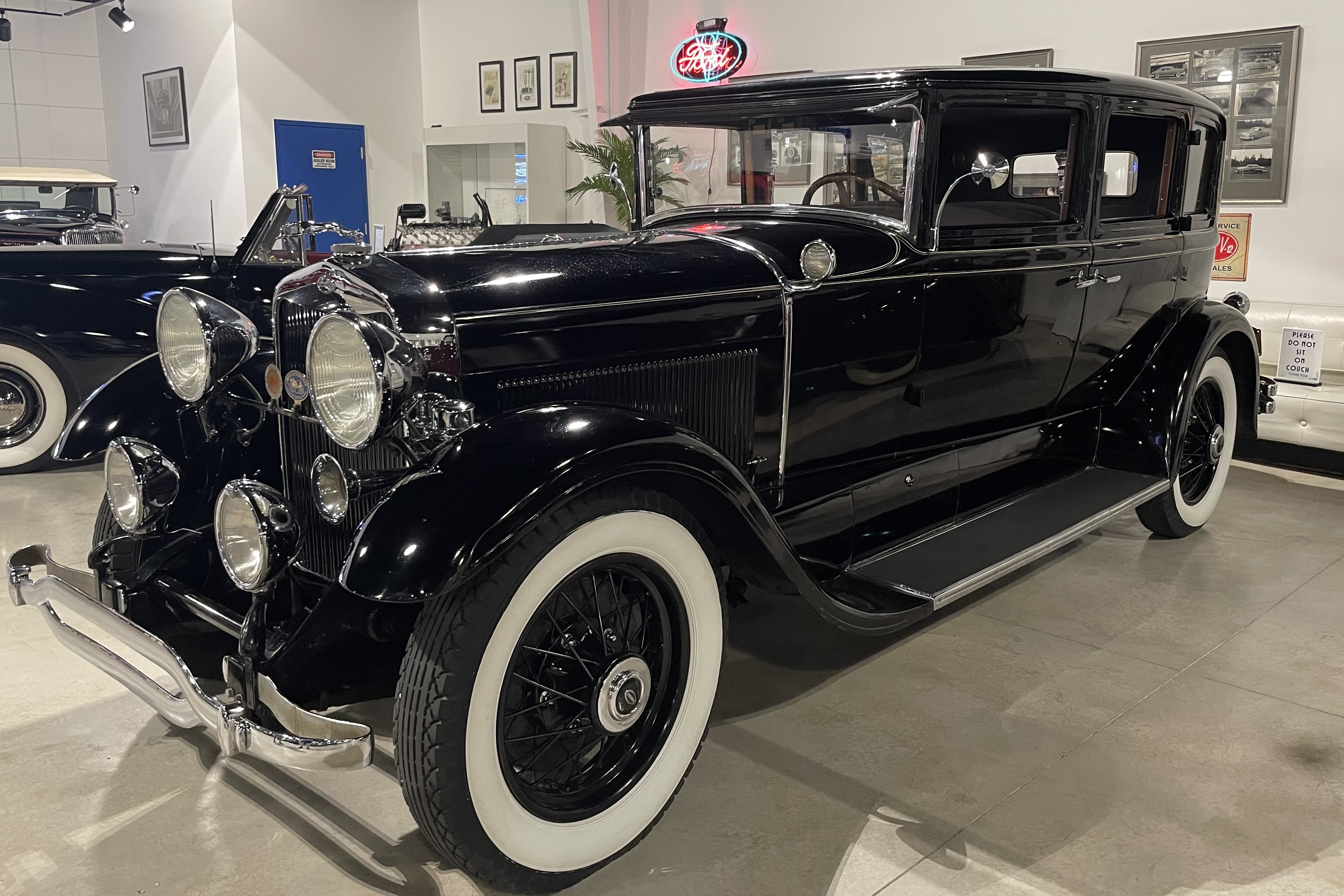 1929 Lincoln Model L Sedan