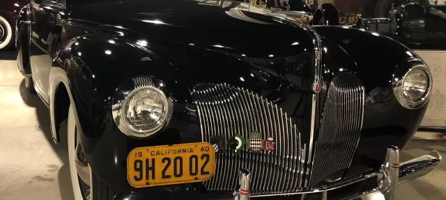 1940 Lincoln Zephyr Continental Cabriolet