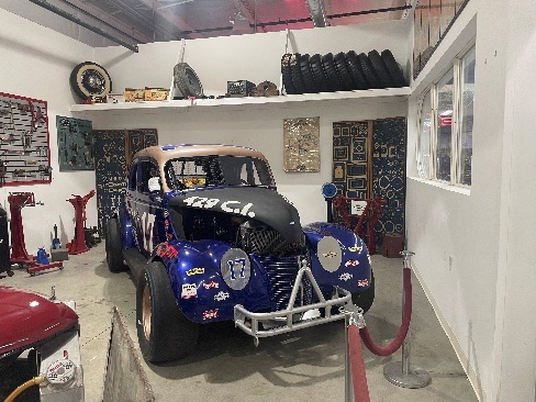 Mechanics Garage 02